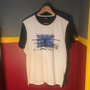 Men’s size Large Hollister shirt
